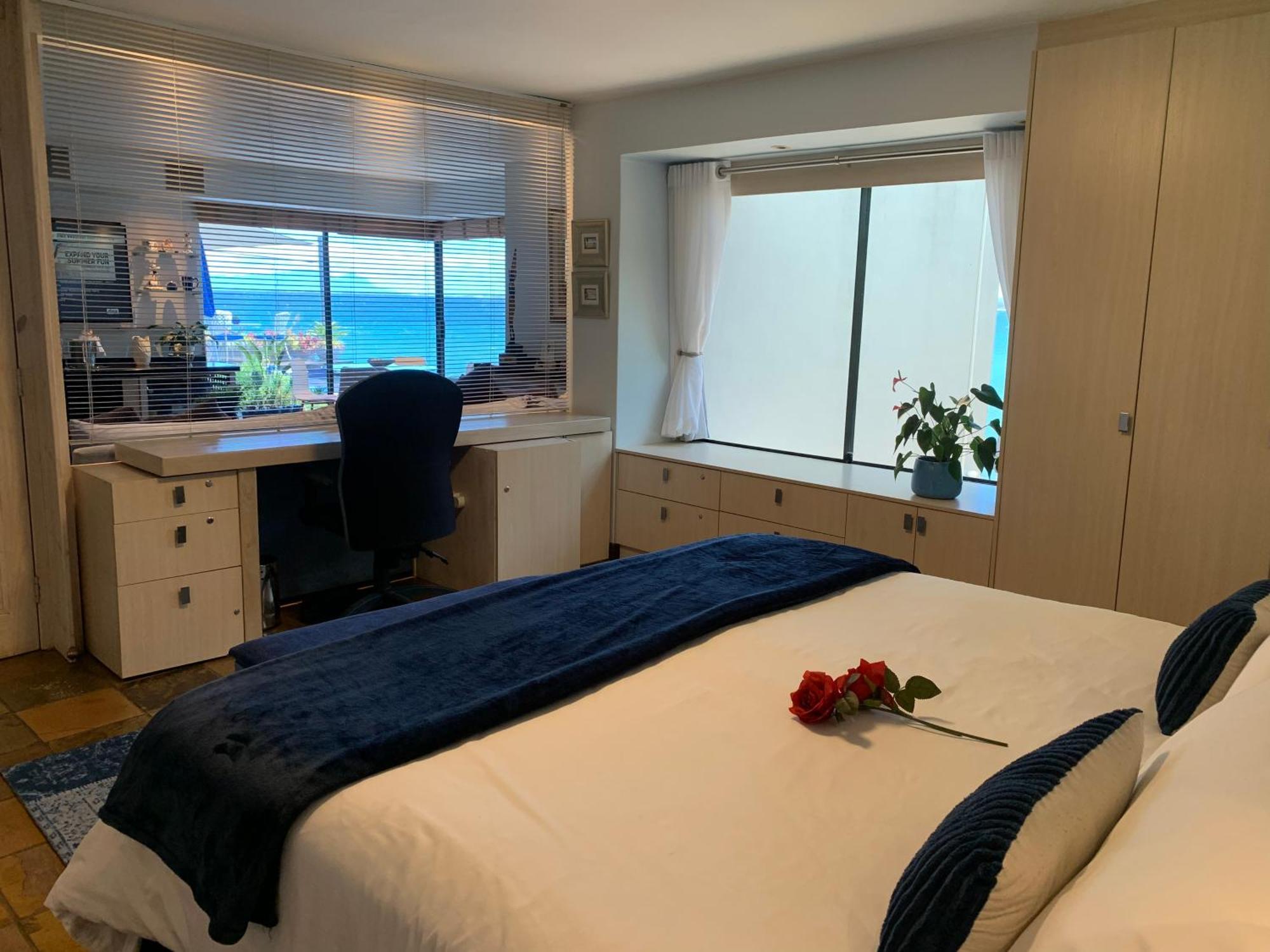 185 On Beach Boutique Suites 戈登湾 外观 照片